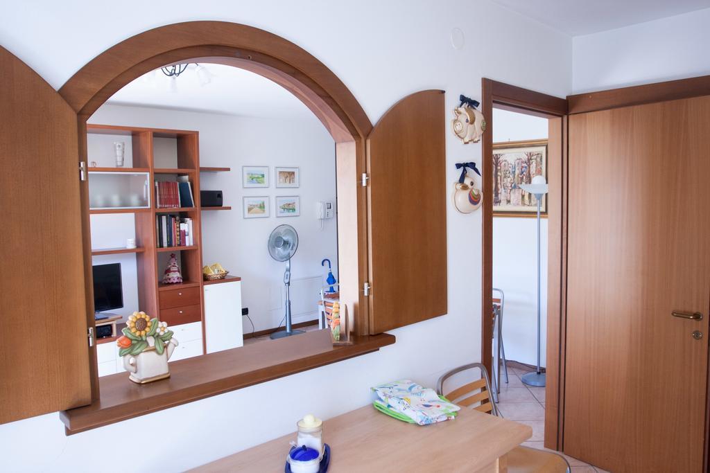 Appartamento Lombardi Рива-дель-Гарда Экстерьер фото